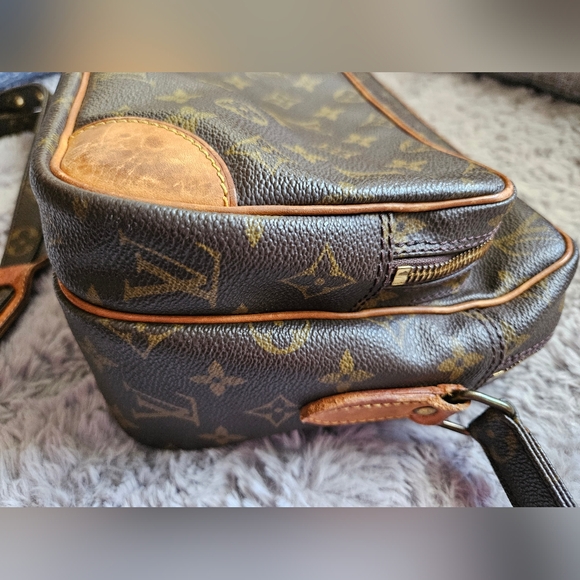Louis Vuitton Vintage Nile Monogram shoulder bag